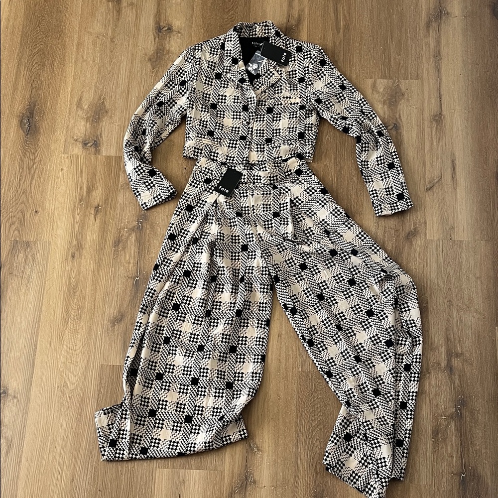 Fate Black and Cream Patterned Suit
